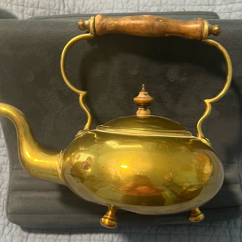 Elegant Brass Teapot with Wooden Handle